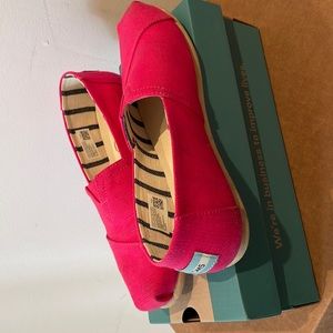 Toms raspberry pink , women’s 7.5